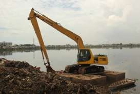 Rekonstruksi Pompa Waduk Pluit Hampir Tuntas